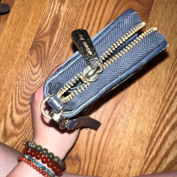 Authentic Micheal Kors Purse - Picture 10 of 10